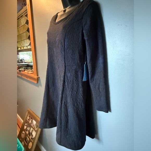 NWT Simply Vera Women's Sz M Navy/Navy Marbled Textured Long Sleeve A-Line Dress - Picture 6 of 9